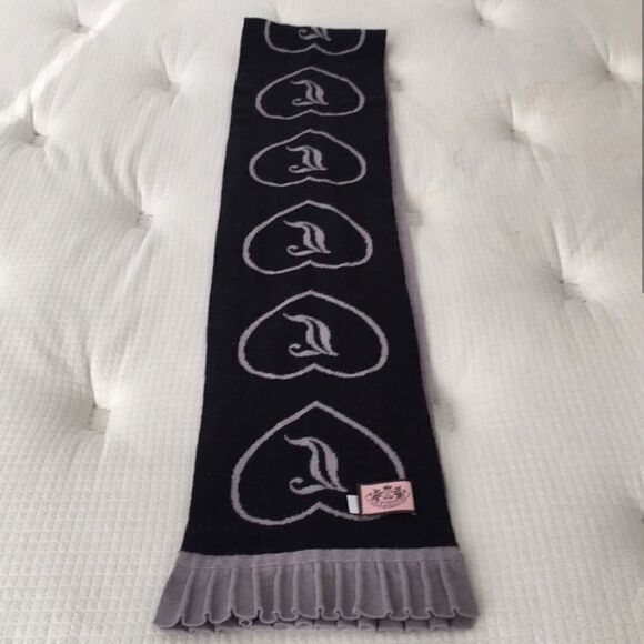 🎉Last deal 🎉Juicy couture scarf 🧣 - Picture 5 of 6